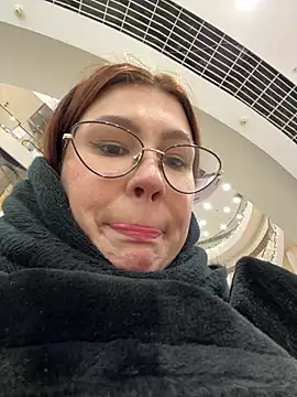 RinaCat online show from December 17, 11:39 am