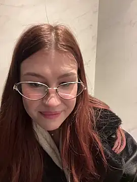 RinaCat online show from December 31, 8:26 am