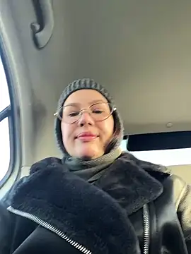 RinaCat online show from November 29, 5:54 am