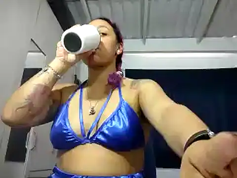 Cata Blue   online show from January 1, 5:55 pm