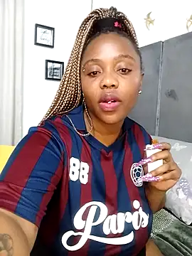 IceBellaCane313 online show from May 16, 8:07 pm