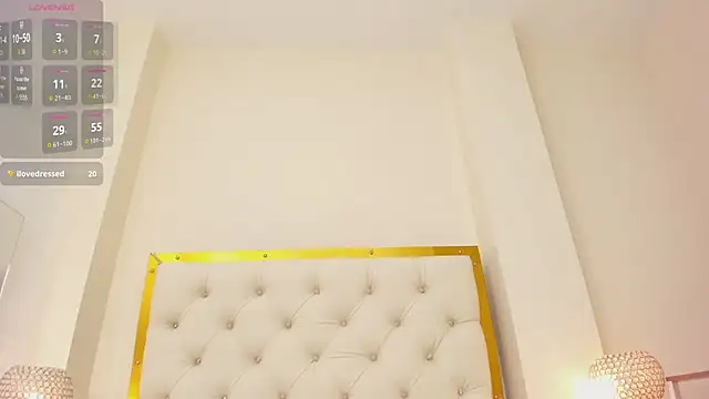 Donnapaul online show from December 17, 11:38 am