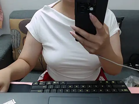 Snapshot of Haruka95 chatting on May 2, 4:39 am Haruka95 online show from May 2, 4:39 am