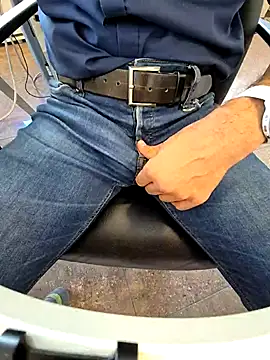 alessandroman2114 online show from September 29, 10:31 am