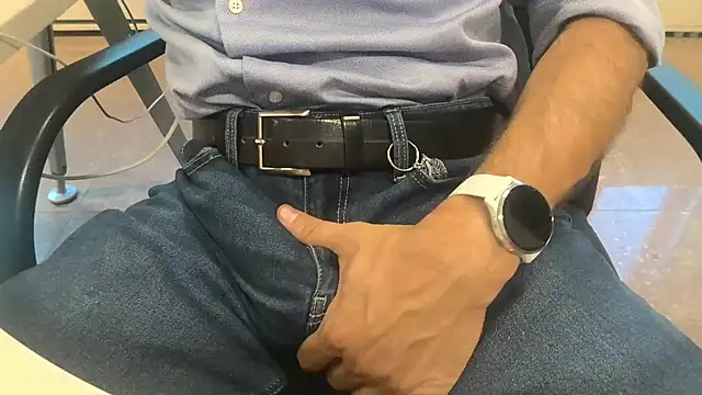 alessandroman2114 online show from October 15, 4:07 pm