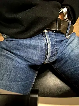 alessandroman2114 online show from December 22, 5:21 pm