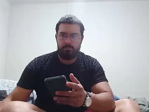 Snapshot of A_logan41 chatting on March 19, 1:31 am A logan41 online show from March 19, 1:31 am