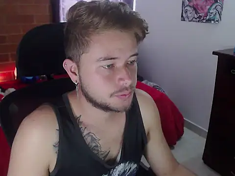 Snapshot of JOHANLEON1 chatting on October 28, 1:14 pm JOHANLEON1 online show from October 28, 1:14 pm