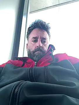 AreiasTuga online show from November 17, 12:11 pm