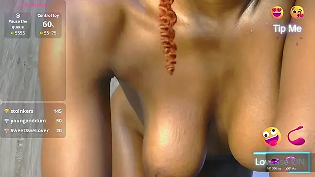 Snapshot of _luna_nyx chatting on October 28, 8:51 am luna nyx online show from October 28, 8:51 am