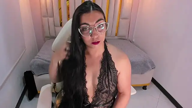 Karla hernandez  online show from March 15, 11:29 am