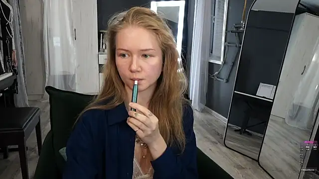 Alexandra Demore online show from July 5, 8:16 pm