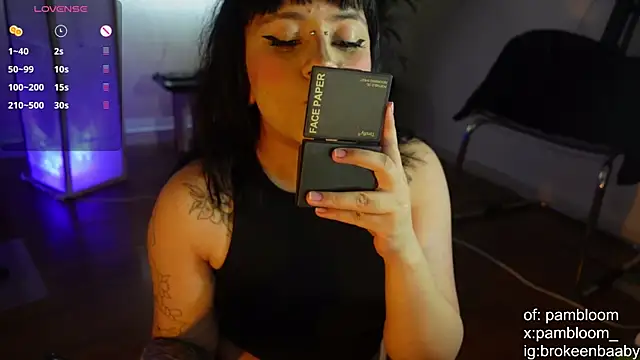 droolingdollfacee online show from September 20, 10:22 pm