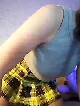 Snapshot of Fregida chatting on December 21, 10:39 am Fregida online show from December 21, 10:39 am