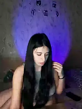 Snapshot of Fregida chatting on February 9, 6:47 pm Fregida online show from February 9, 6:47 pm