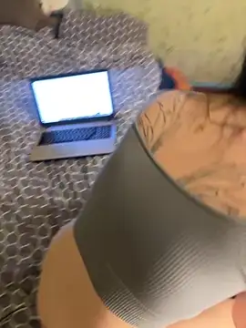 Snapshot of Fregida chatting on March 6, 6:37 pm Fregida online show from March 6, 6:37 pm