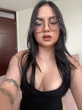 montmariana online show from July 9, 4:44 pm