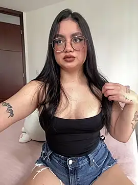 montmariana online show from July 29, 4:16 pm