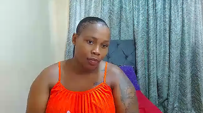 curvycloe1 online show from January 17, 2:07 pm