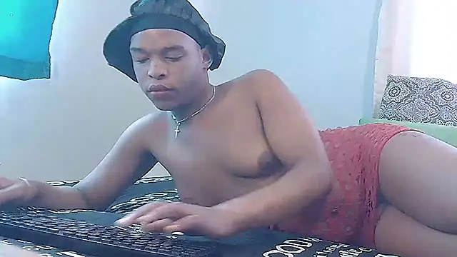 Snapshot of sexychane chatting on February 27, 6:50 am sexychane online show from February 27, 6:50 am