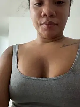 ashley Tompson1 online show from December 23, 11:36 am