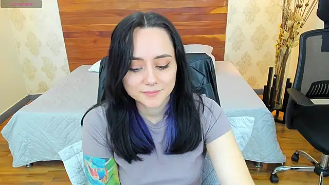 KatherineBond online show from December 5, 10:56 pm