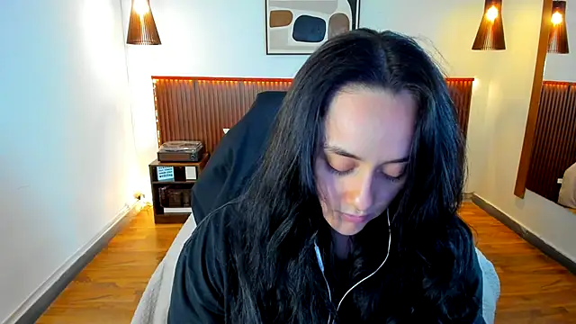 KatherineBond online show from October 10, 7:13 pm