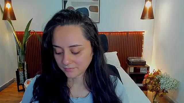 KatherineBond online show from January 13, 7:52 pm