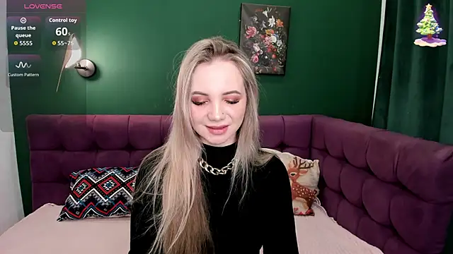 Snapshot of EvaMoran chatting on April 17, 1:52 am EvaMoran online show from April 17, 1:52 am