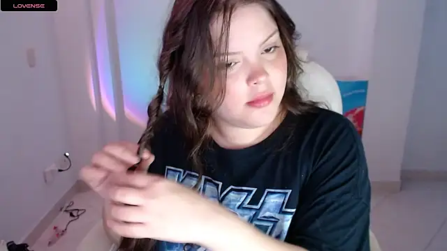 Gabiwaifu online show from December 15, 9:31 pm