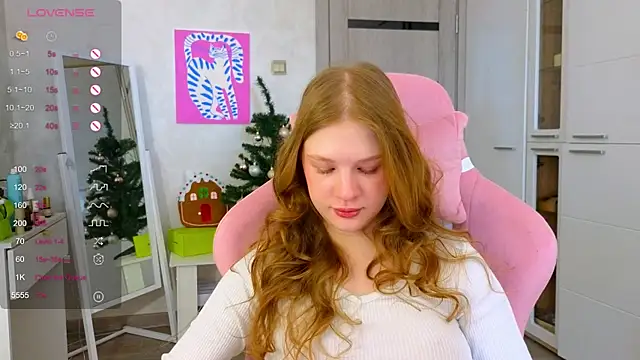 TrissMerigold9 online show from January 13, 7:46 am