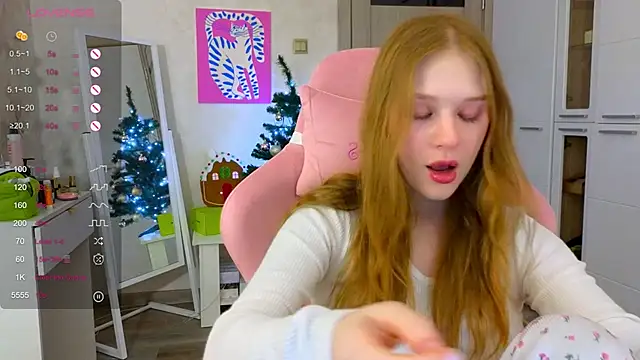 TrissMerigold9 online show from January 13, 9:20 pm