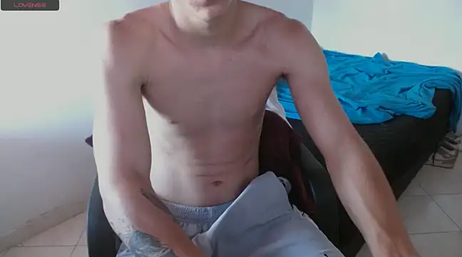 deividcloud36 online show from December 10, 5:55 pm