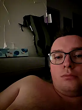 Snapshot of Phoenix23Fd1 chatting on October 17, 8:44 pm Phoenix23Fd1 online show from October 17, 8:44 pm