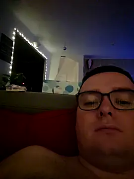 Snapshot of Phoenix23Fd1 chatting on December 20, 9:55 pm Phoenix23Fd1 online show from December 20, 9:55 pm