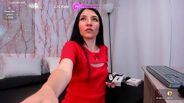 LILA ELLIOT online show from December 7, 4:42 am