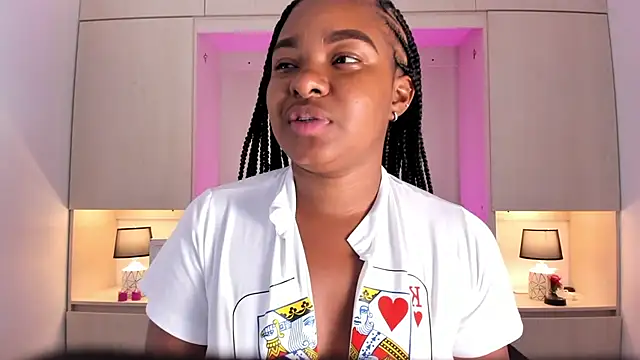 tamaraa smiith online show from January 25, 2:47 pm