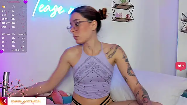 Snapshot of Manuela_monroe chatting on January 12, 2:30 pm Manuela monroe online show from January 12, 2:30 pm