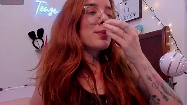 Snapshot of Manuela_monroe chatting on May 12, 12:08 am Manuela monroe online show from May 12, 12:08 am