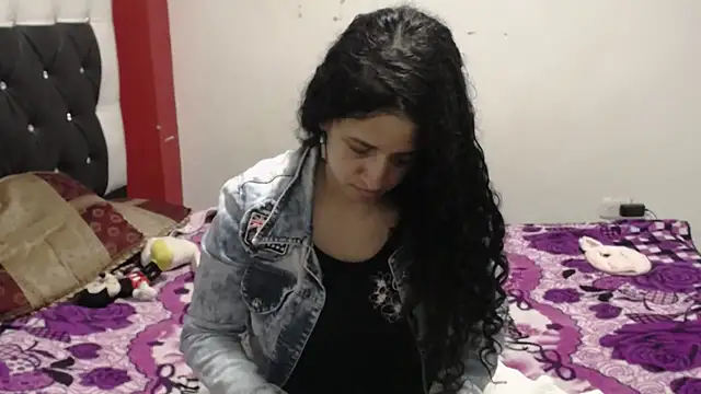 Katty Bones online show from March 22, 4:56 am