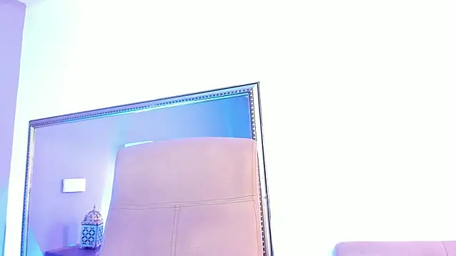 Adelehottman online show from March 28, 11:54 am