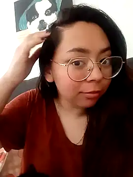 Peach-Lawrence online show from December 19, 7:40 pm