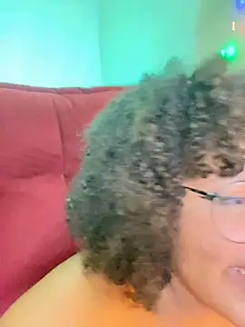 Snapshot of 99_Lilith chatting on April 21, 2:51 am 99 Lilith online show from April 21, 2:51 am