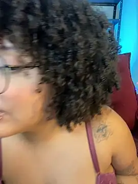 Snapshot of 99_Lilith chatting on June 19, 12:15 am 99 Lilith online show from June 19, 12:15 am