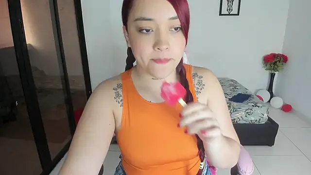 julinee smithh online show from October 24, 11:39 am