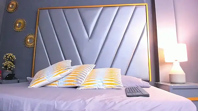 BrendaAdams  online show from October 11, 10:58 am