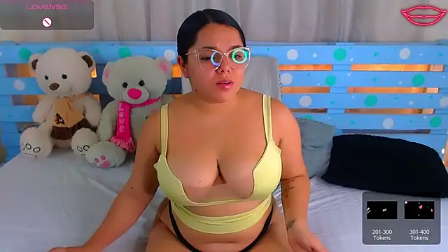 Sara-04 online show from December 18, 1:26 am