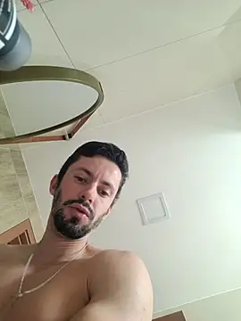 Diegosob8720 online show from February 26, 1:52 pm