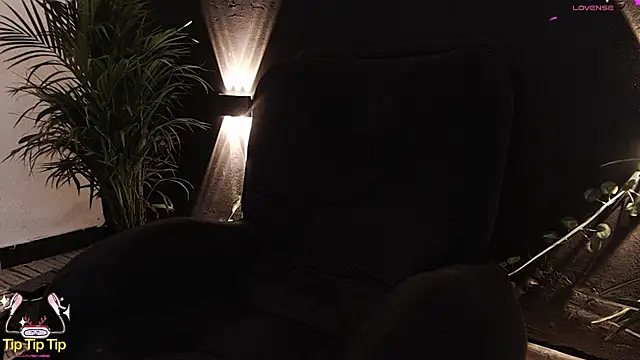 Snapshot of Ash_gusbig chatting on January 16, 1:36 pm Ash gusbig online show from January 16, 1:36 pm