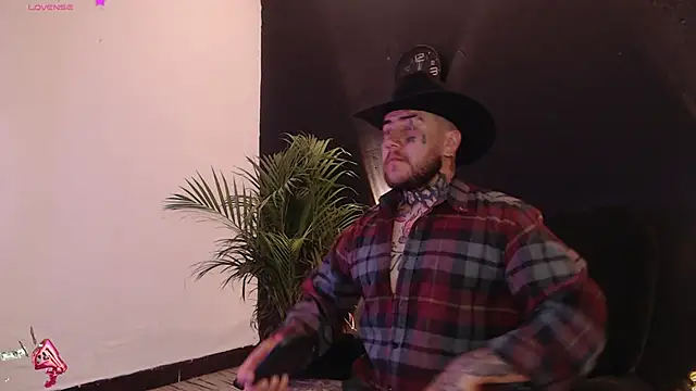 Snapshot of Ash_gusbig chatting on February 19, 2:55 am Ash gusbig online show from February 19, 2:55 am